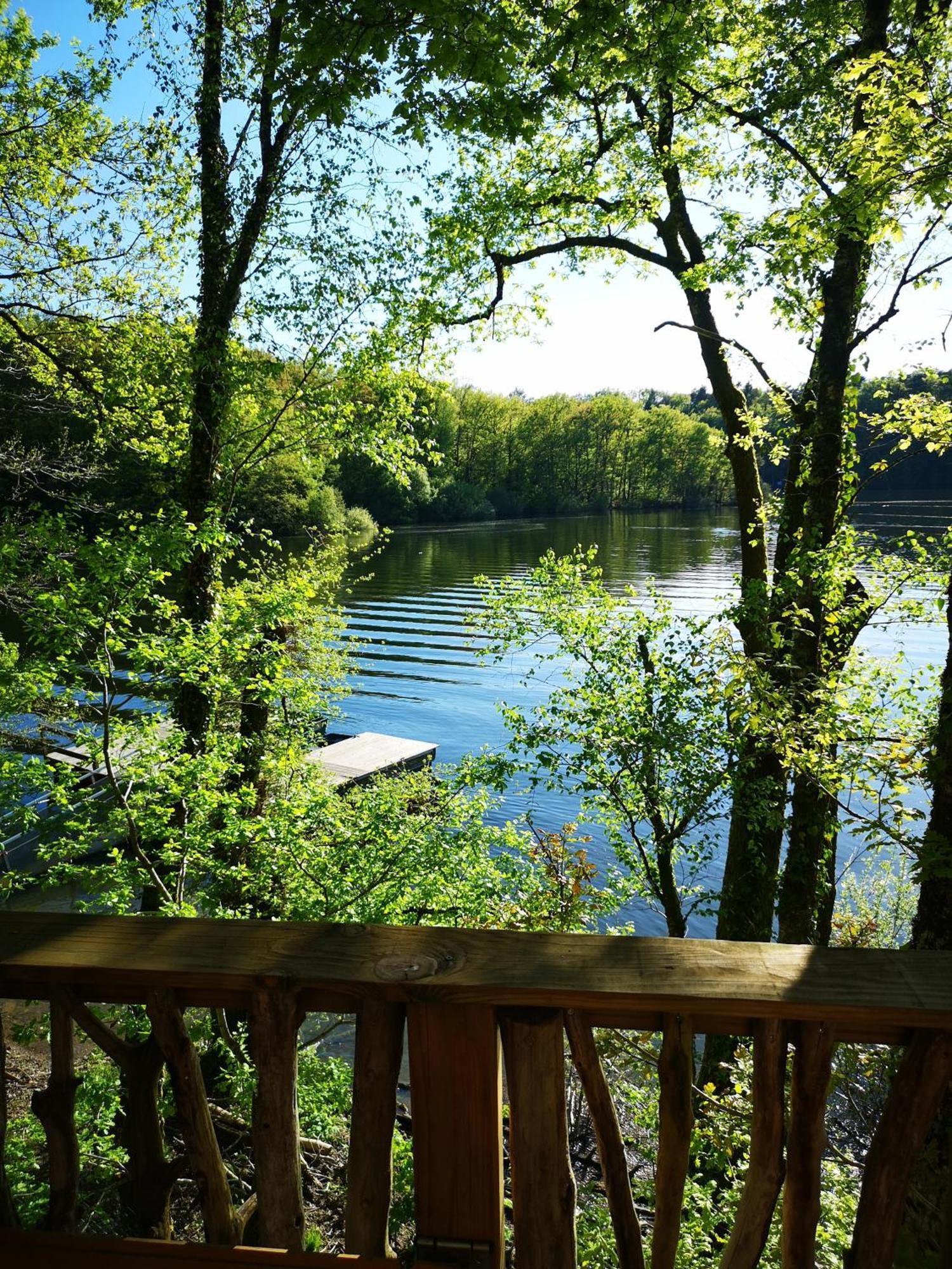 Camping Les Au Bord Du
