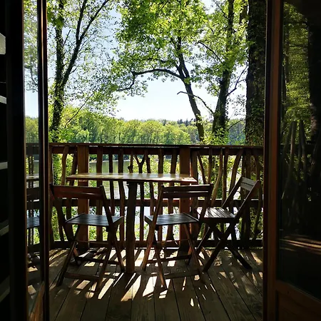 Les Cabanes Au Bord Du Lac Saint-Gérons Extérieur photo